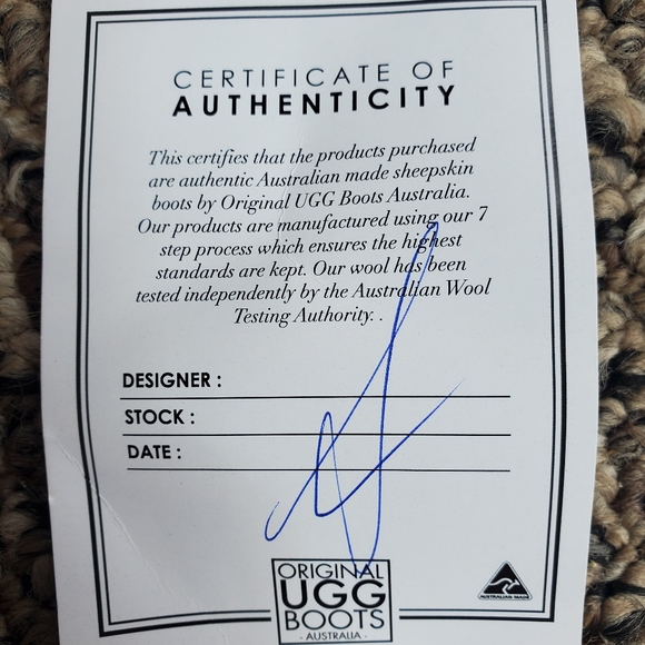 Slippers - Picture 3 of 8